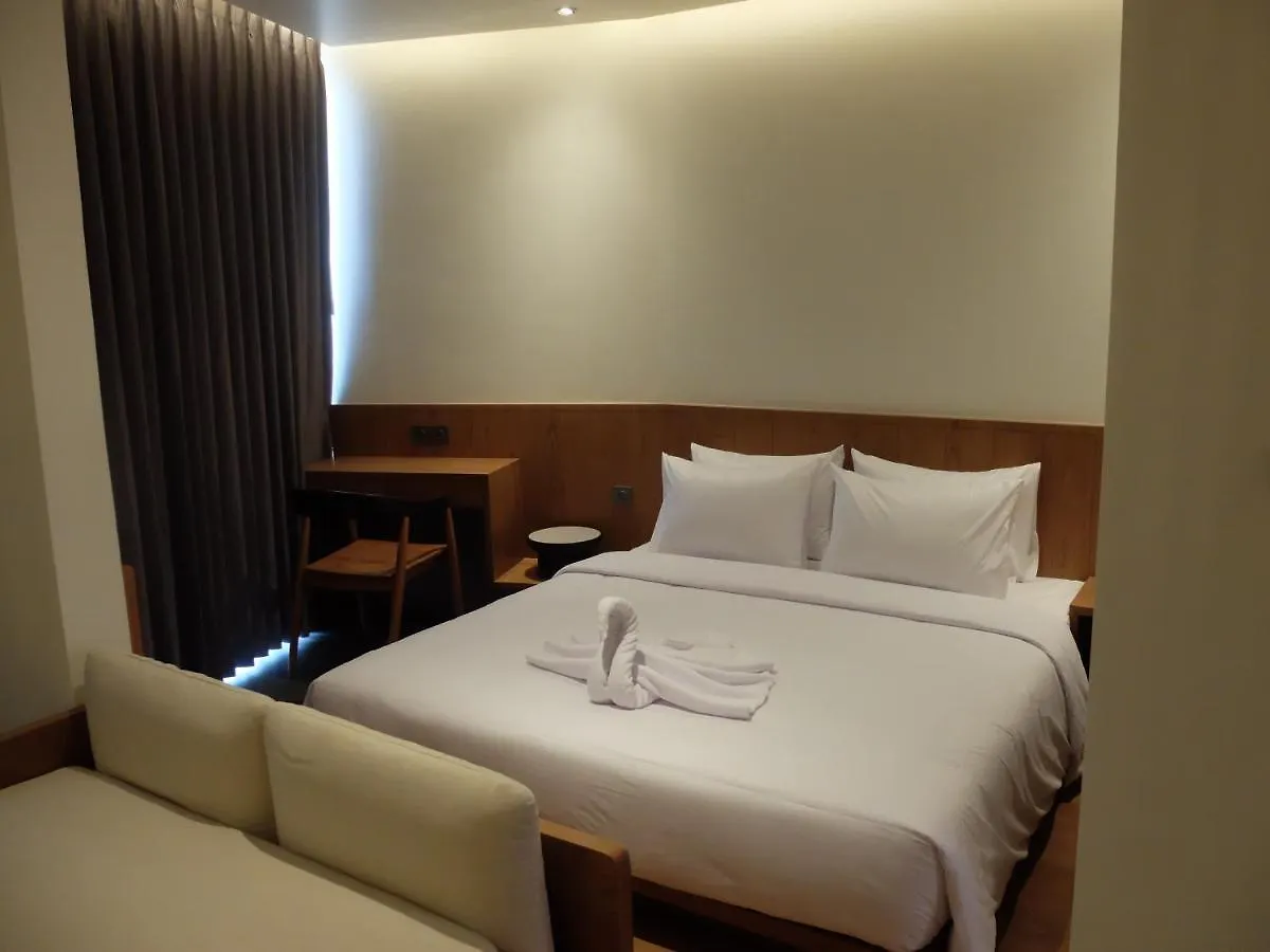 The Fields Hotel And Apartment Семиньяк 0*,  Индонезия