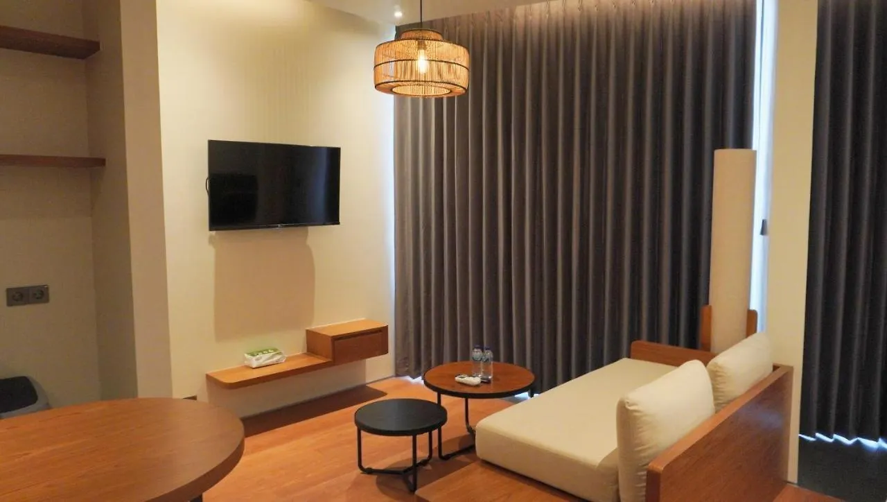 Апарт-отель The Fields Hotel And Apartment Семиньяк Индонезия