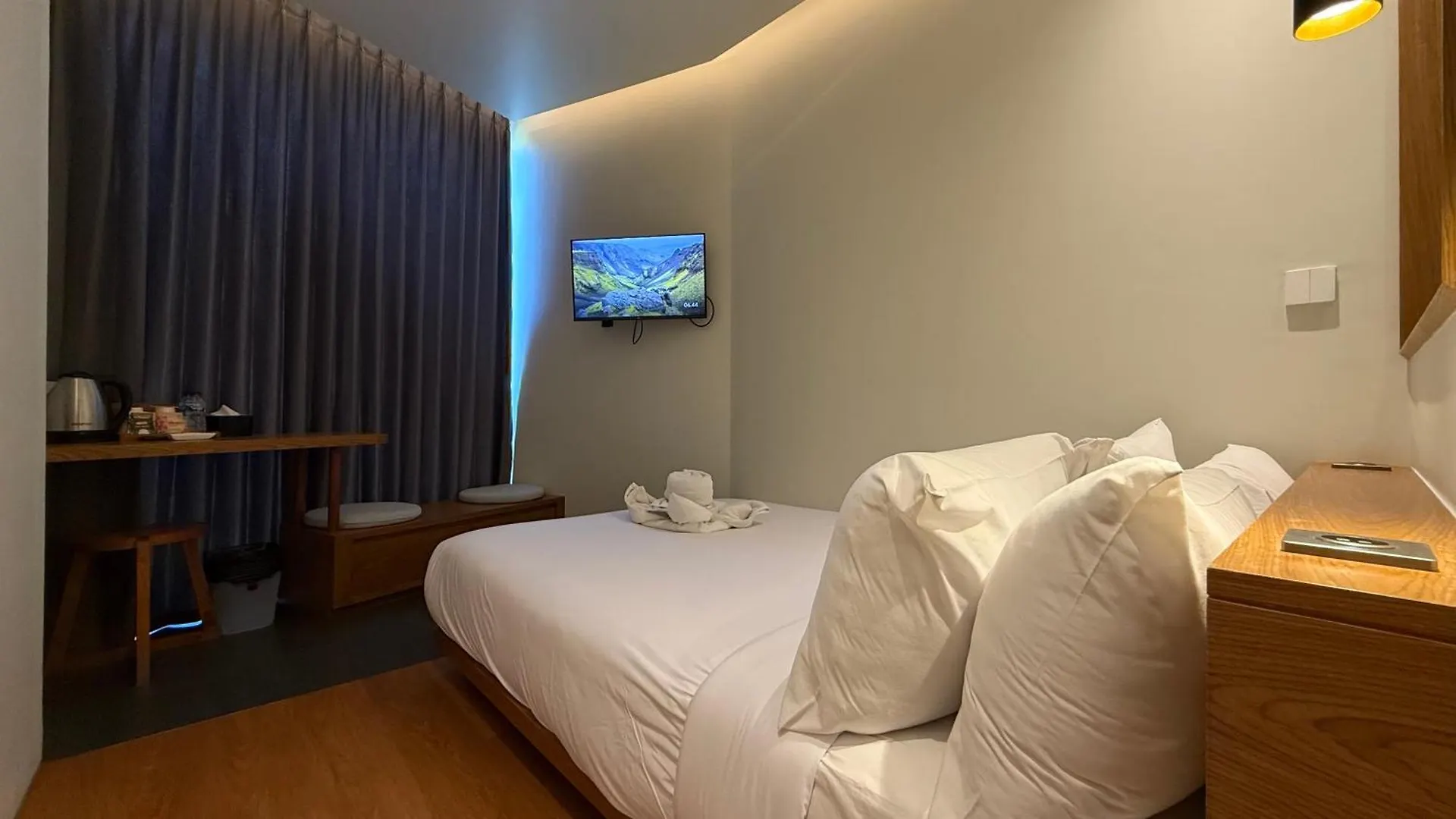 The Fields Hotel And Apartment Семиньяк 0*,