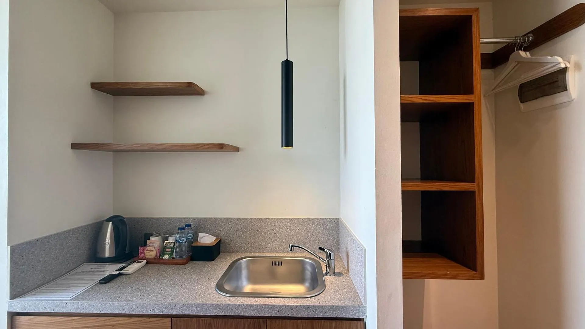 Апарт-отель The Fields Hotel And Apartment Семиньяк Индонезия